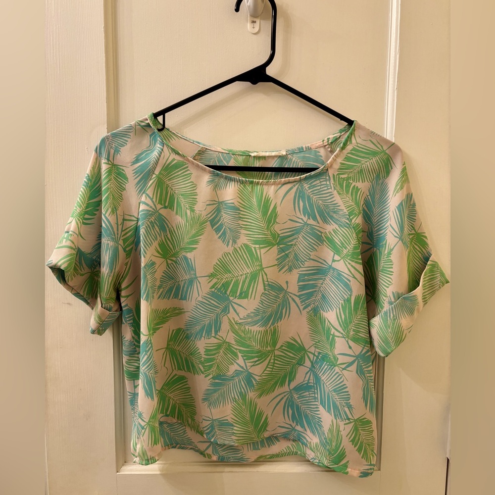 Tropical Green Leaf Print Women's Short Sleeve Top